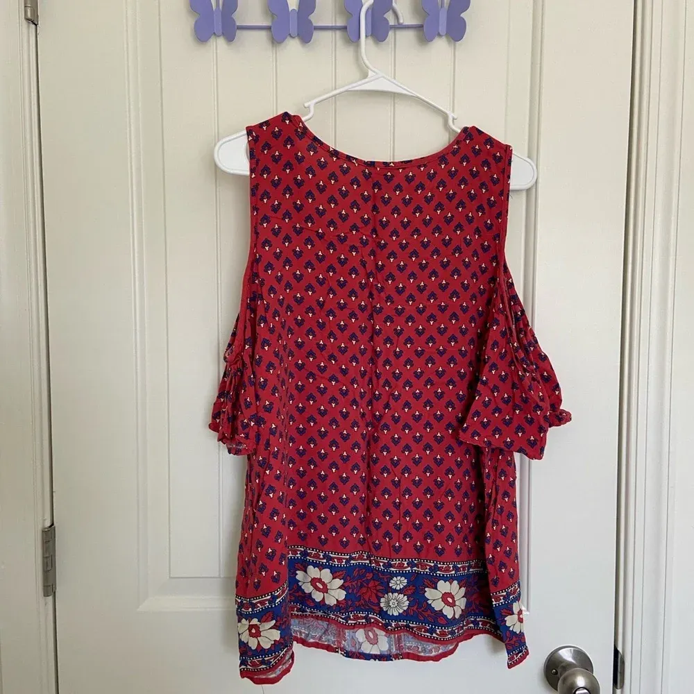 EUC | St. John’s Bay women’s patterned shoulder‎ cutout blouse — large - Image 5