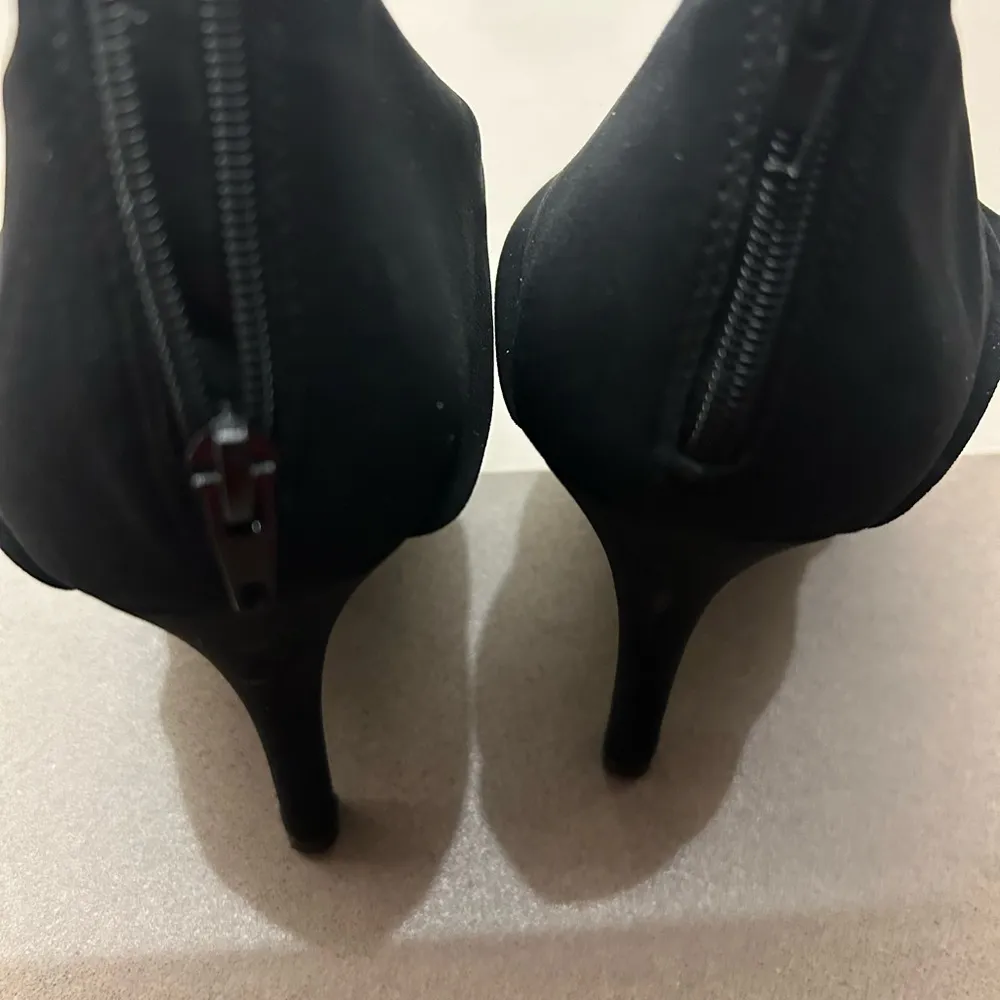 Heels Size 8 women’s black and sexy IMPO Stretch heels. Sold at Belks-like new - Image 7
