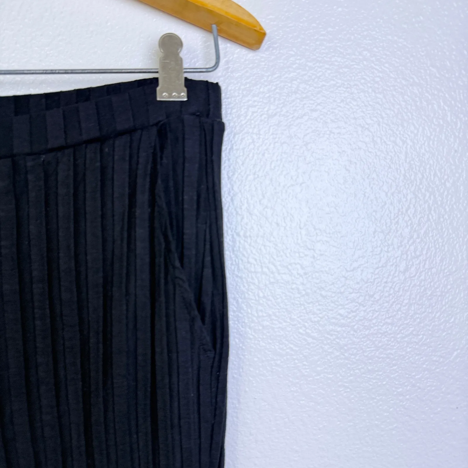 Eileen Fisher Ribbed Knit Pants Womens Medium Black Pull On Flare 27 EUC - Image 6