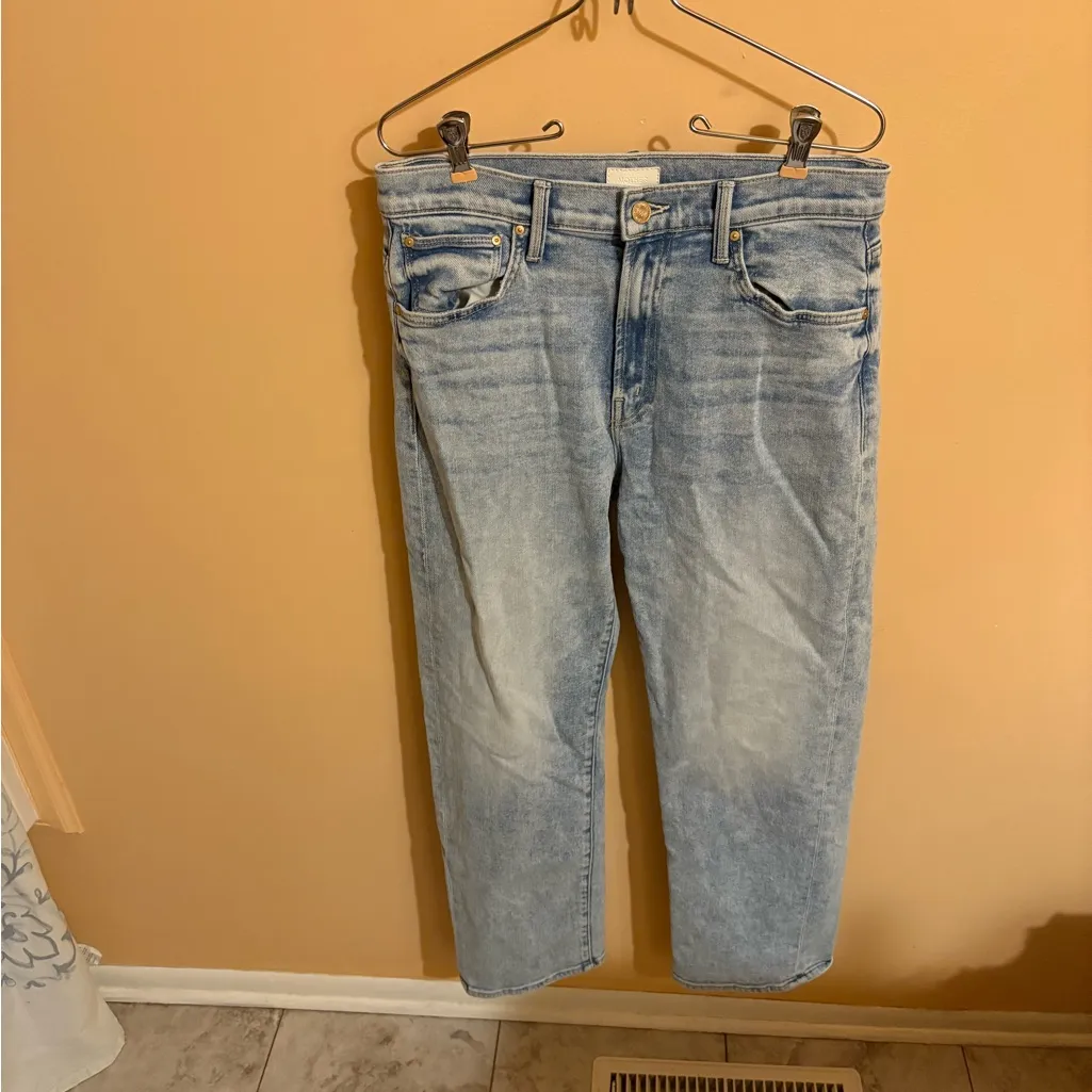 Mother Ditcher Zip Ankle Jeans in Light as a Feather - Image 5