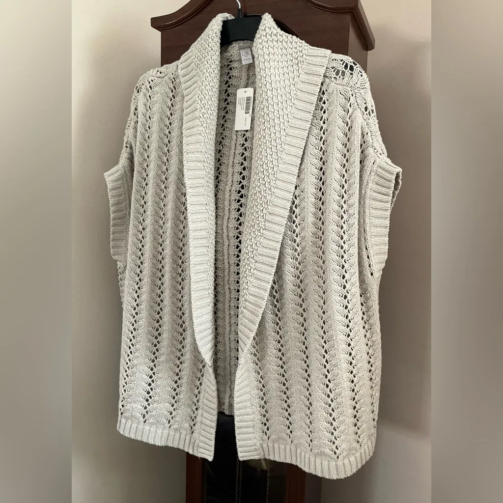 Dressy CHICO’S cover up/ cardigan 💖💖 - Image 2