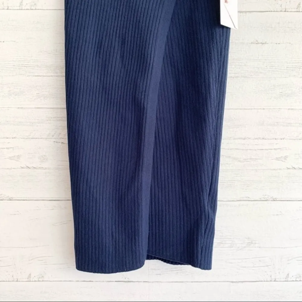 Good American Navy Off Site Front Slit Ribbed Knit Skirt - Image 4