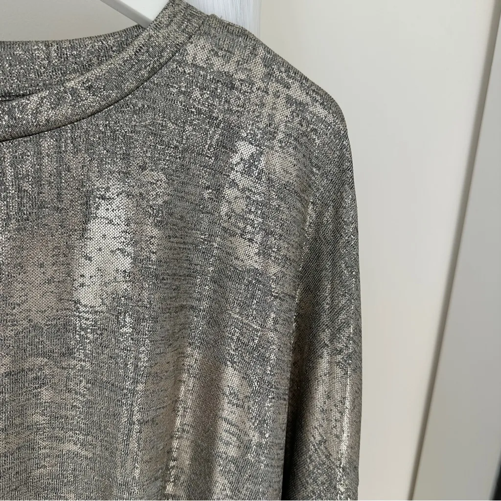 Fourteenth Place Holiday Shimmering Metallic Gold Twist Waist Top L - Image 7