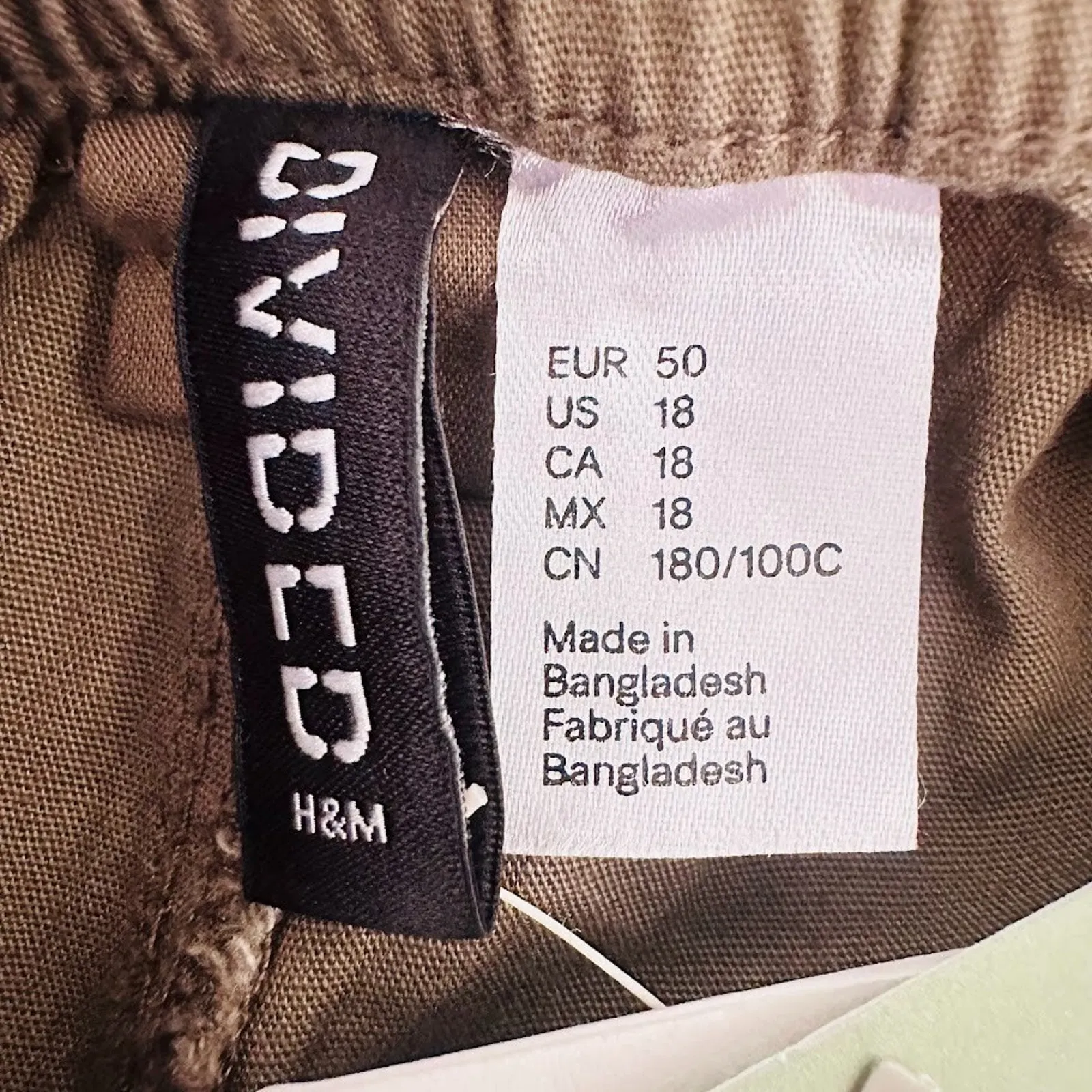 H&M Divided Women's Size 18 Army Green Wide Leg Cargo Straight Leg Pants Casual - Image 4