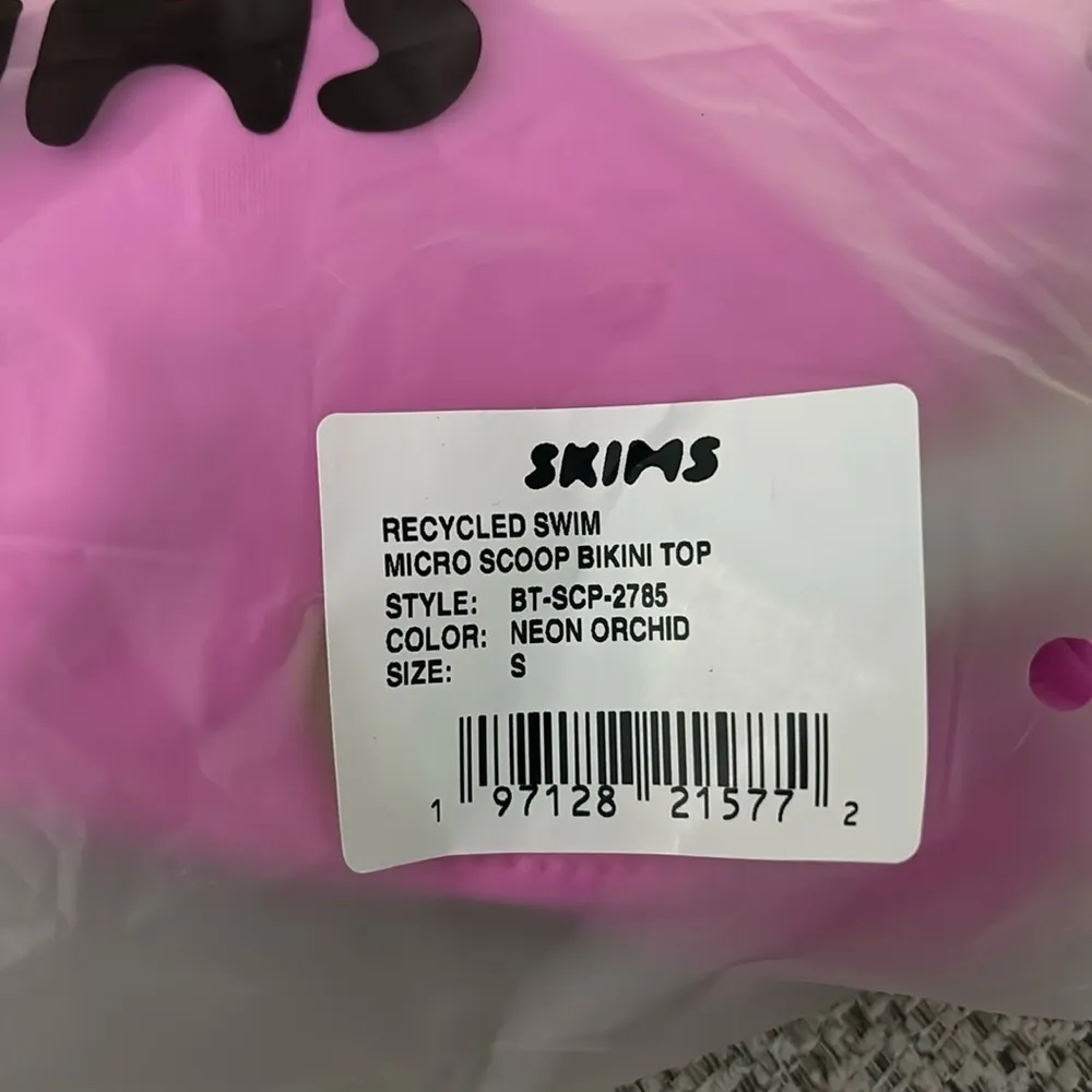 SKIMS Pink Bikini Top - Image 5