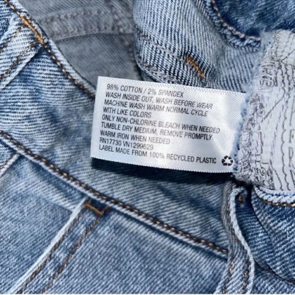 Wild Fable Blue Ankle Length Jeans(Size 8) - Image 4