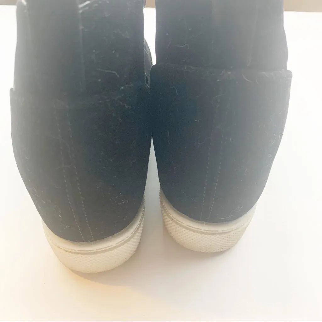 Outwoods Womens Size 10 Black Velvet Zip Sides Sneaker Hidden Wedge‎ - Image 4