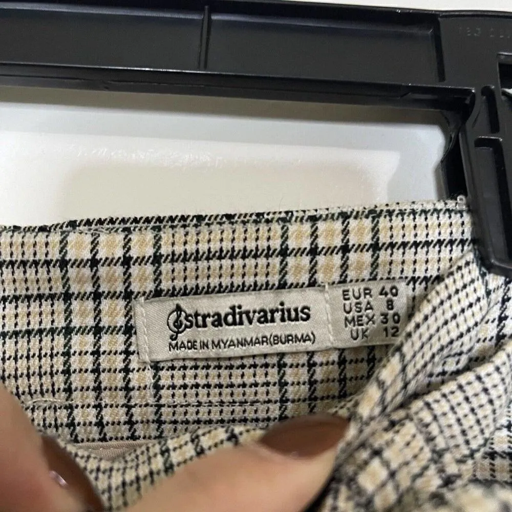 Stradivarius Belted Tan plaid side slit Skirt high waist mini shorts size US 8 - Image 4