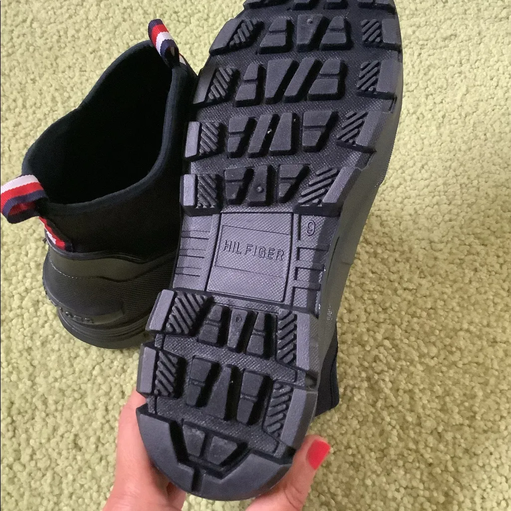 So cute easy to pull on/ off rain booties ☔️☔️ - Image 6