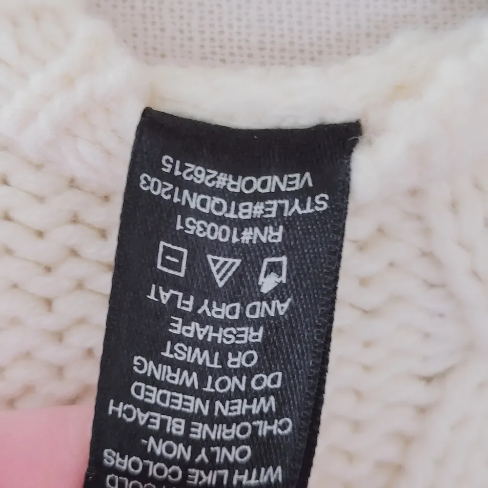 Bke Boutique cream mesh front sweater size large - Image 7