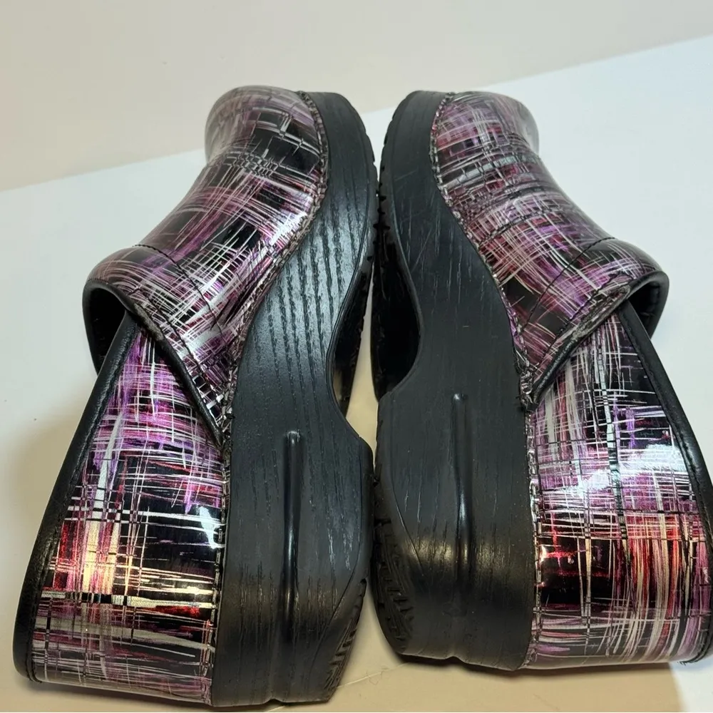 Dansko Women's Clogs in Black and Purple 39 - Image 7
