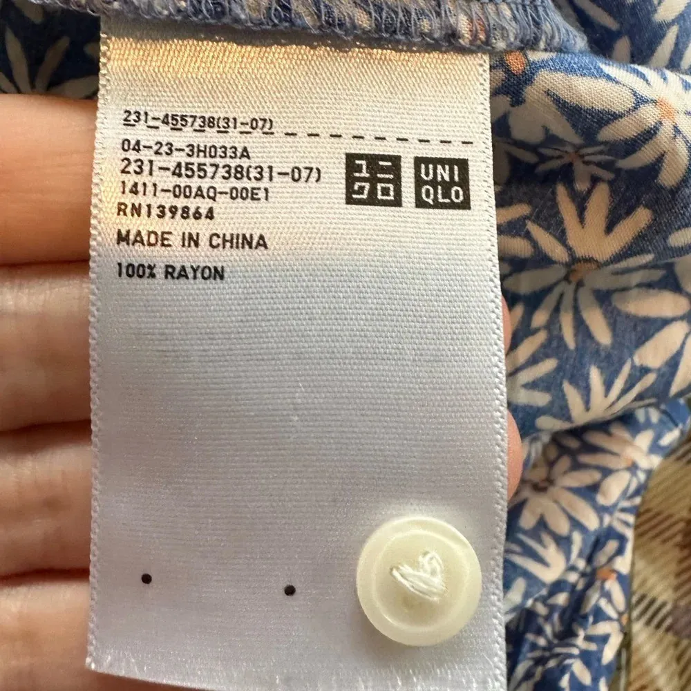 Printed V-Neck Long-Sleeve Blue Floral Blouse XS - Image 4