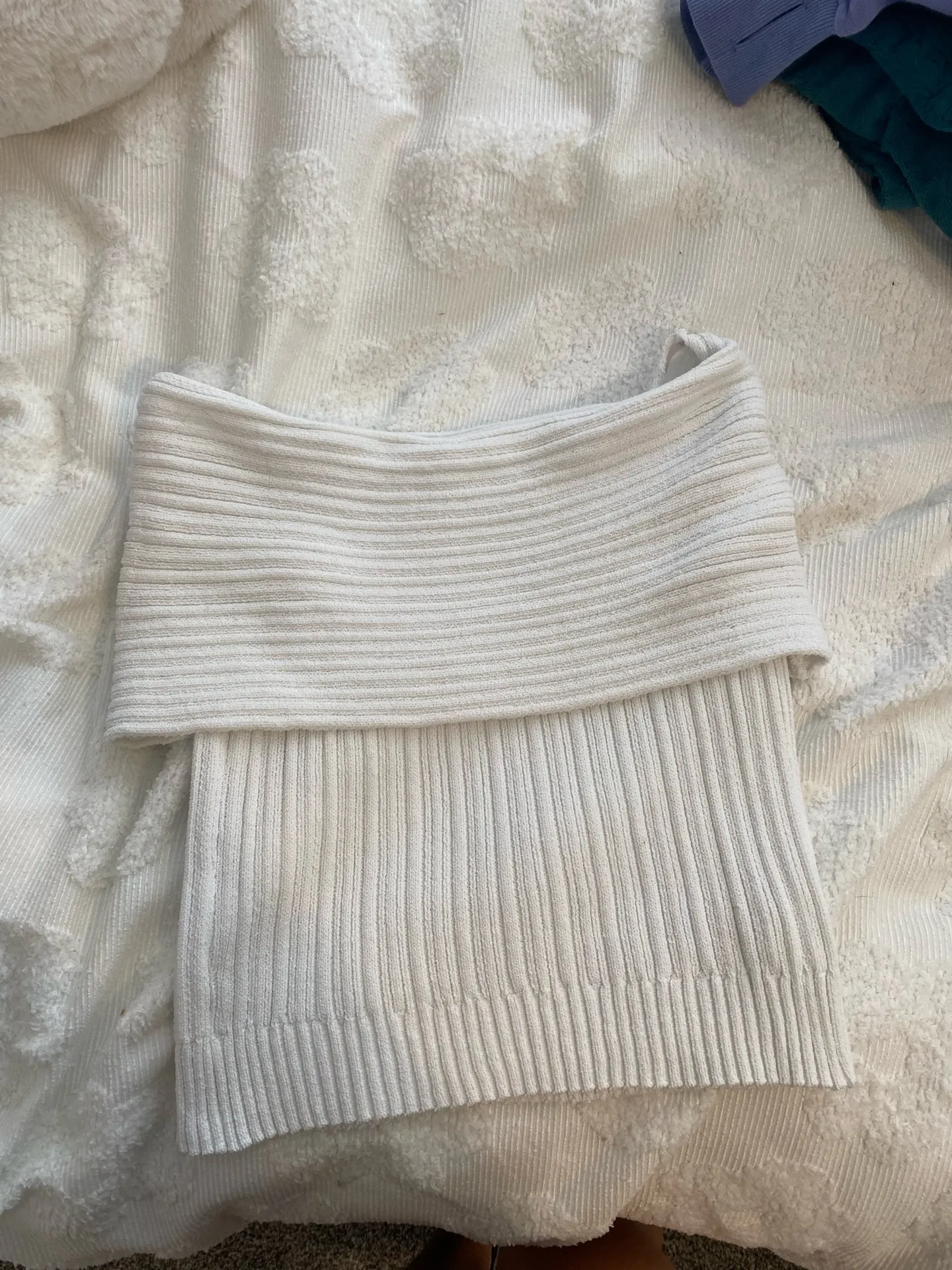 white off the shoulder knit sweater Size M - Image 3