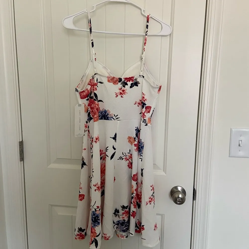 NWT | Almost Famous women’s floral minidress‎ — medium - Image 6