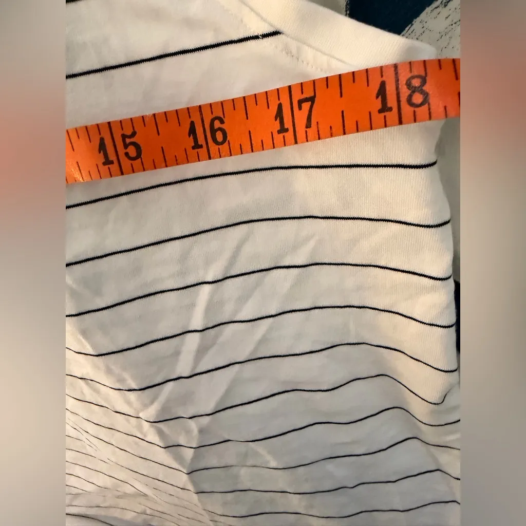 Lululemon Striped White Tank Top - Image 4