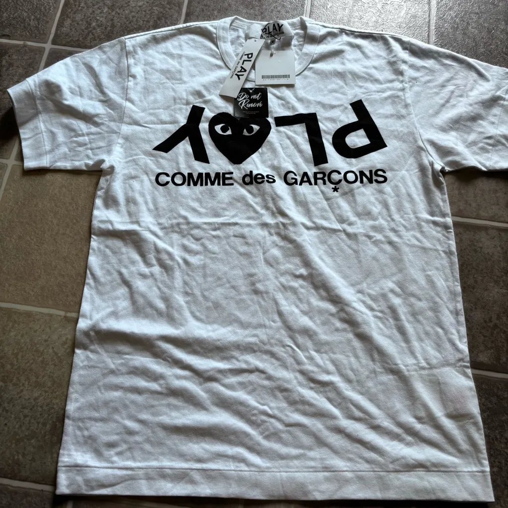 Comme des Garcons PLAY White T - Image 6
