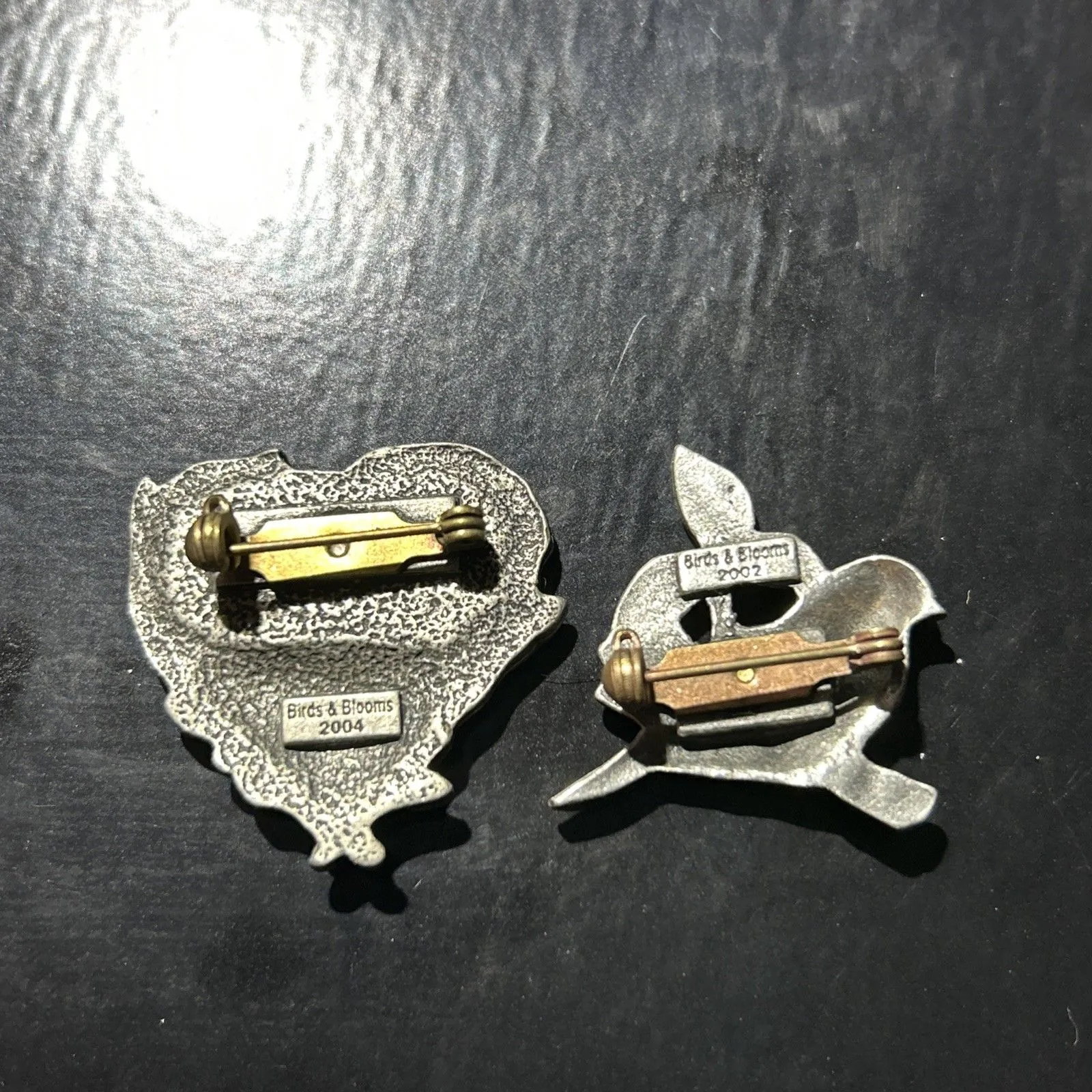 Vintage 2002/2004 Pewter Brooch Birds Blooms Pin Bundle - Image 4