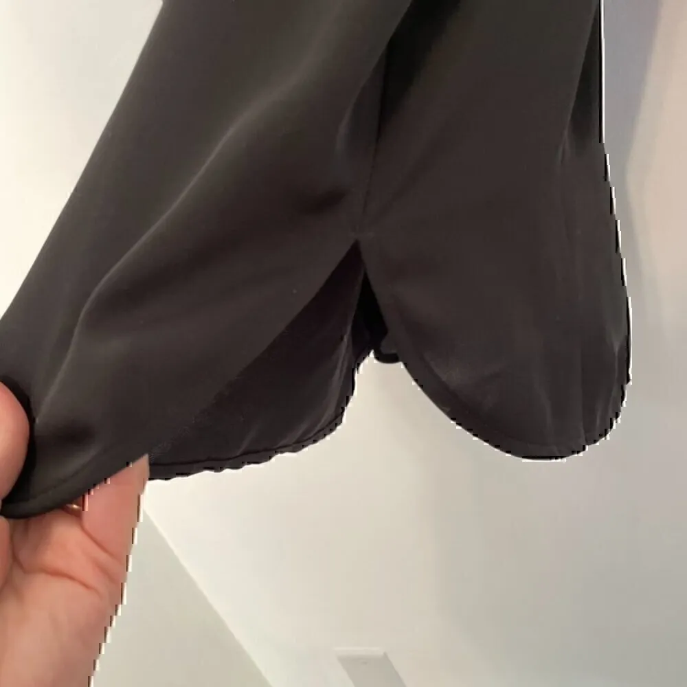 NIC+ZOE NIC ZOE Trimmed Tone Blouse Black Vegan Leather Trim V-Neck Long Sleeve - Image 5