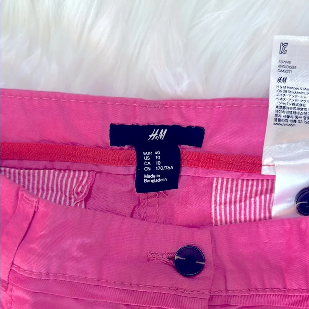 H&M Vibrant Pink Shorts Size 10 - Image 3