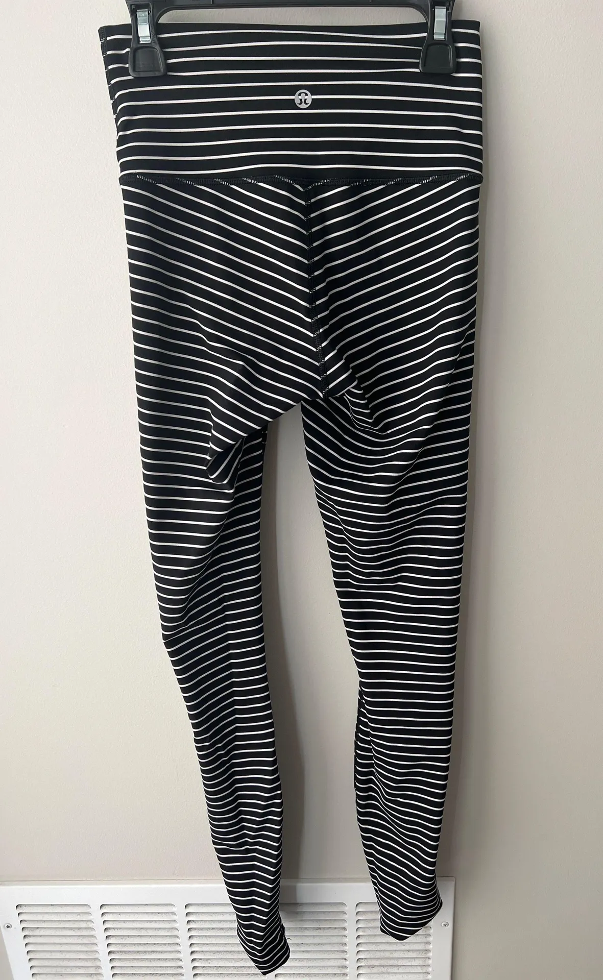Lululemon Wonder Under Leggings - Image 2