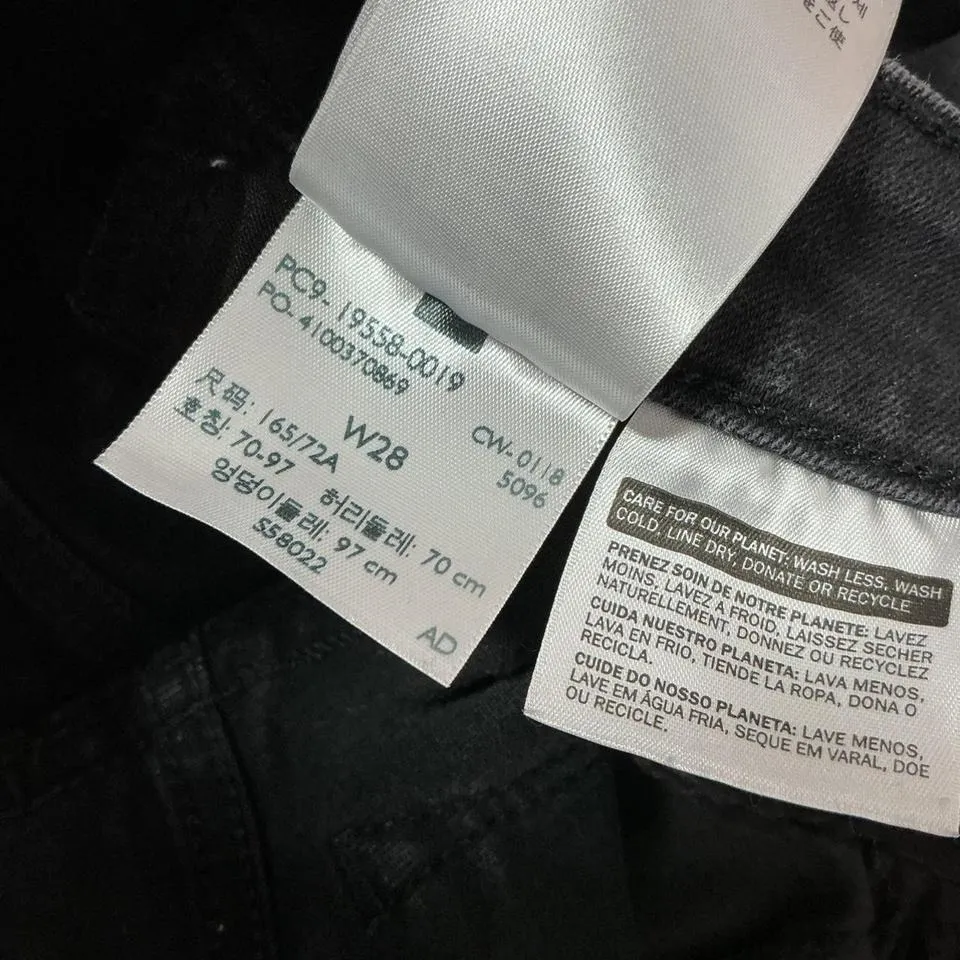 Levi's 711 Skinny Women's Black‎ Jeans Size 28 - Image 4