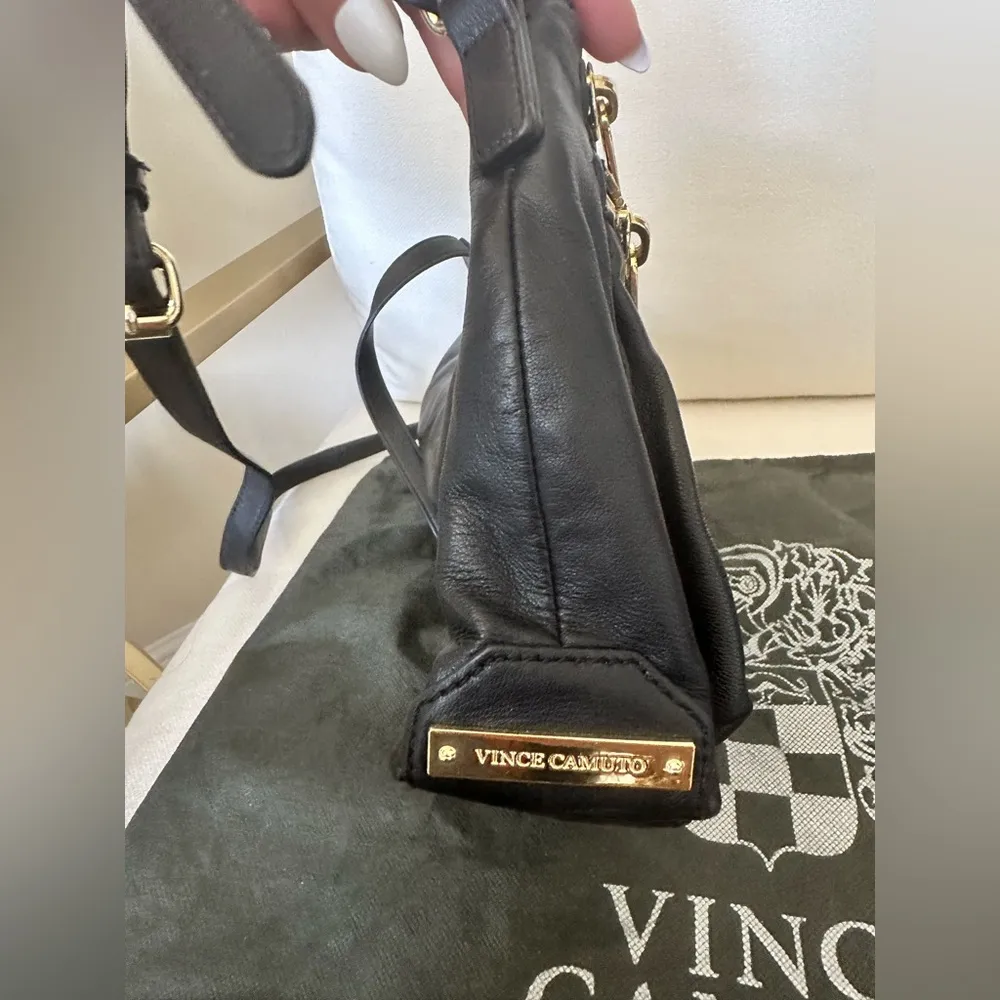 VINCE CAMUTO CROSS BODY BAG BLACK WITH ADJUSTABLE STRAP, GOLD HARDWARE DUST BAG - Image 7