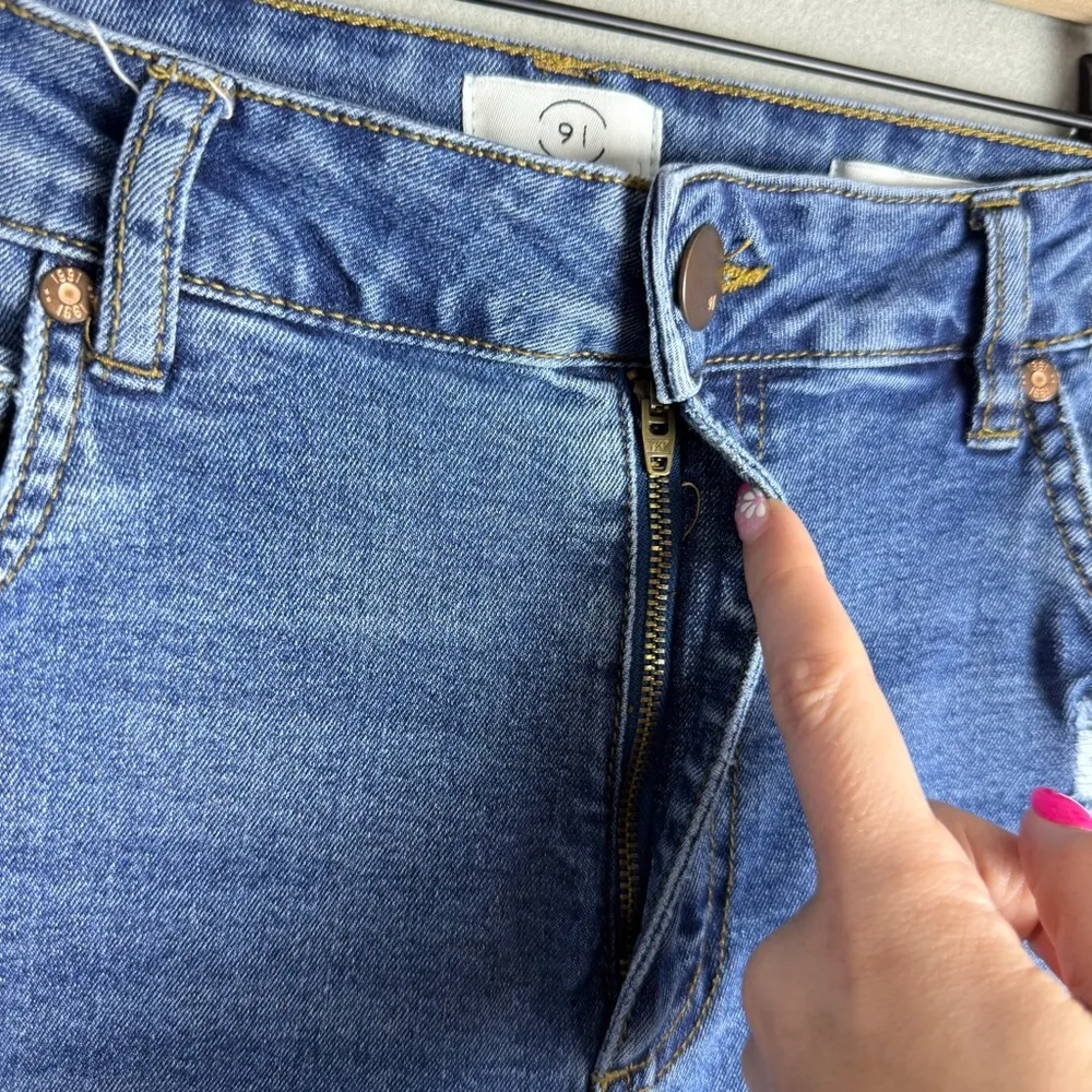 91 Cotton On Women’s Distressed High Grazer Skinny Denim Jean size 8 - Image 6