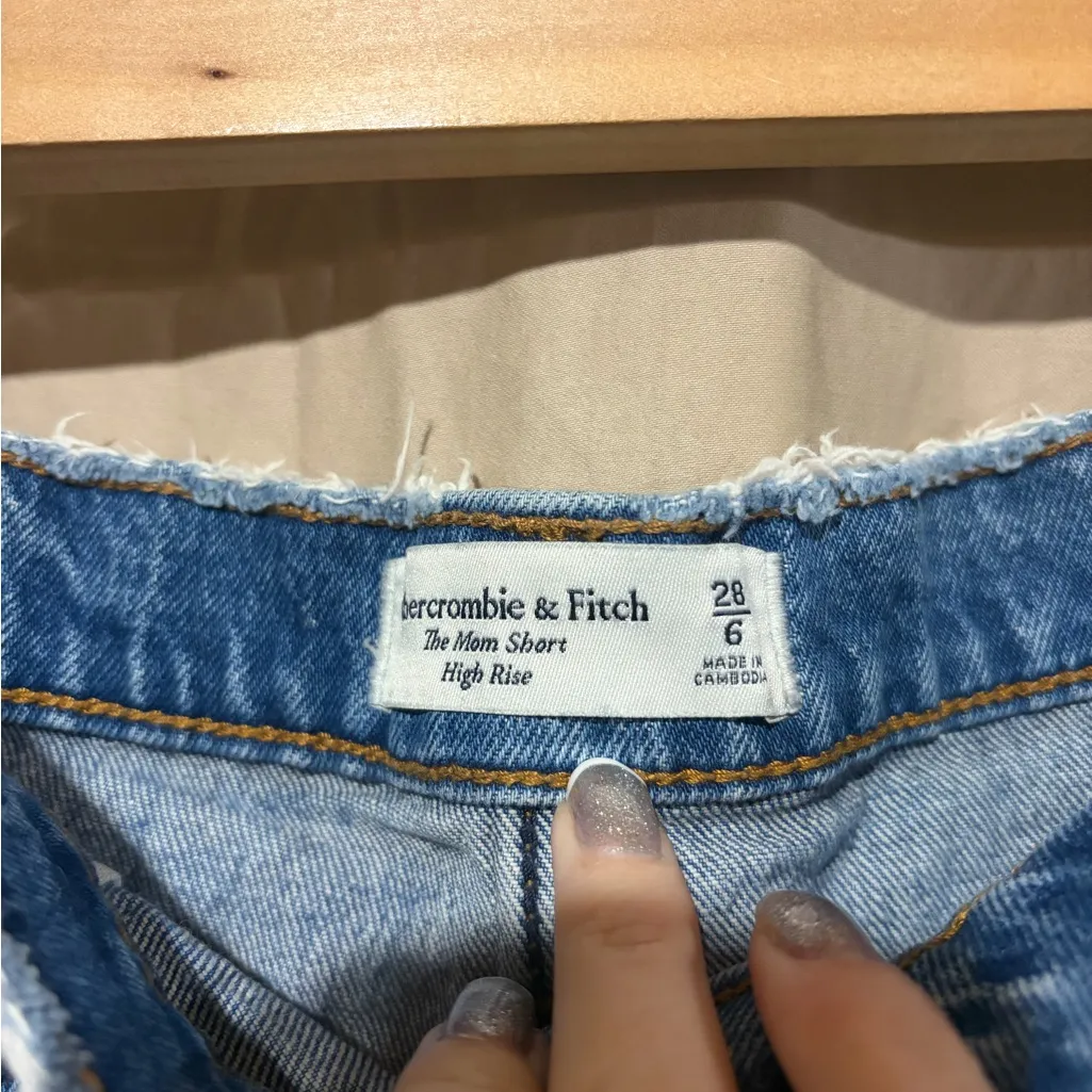 Abercrombie & fitch shorts - Image 3