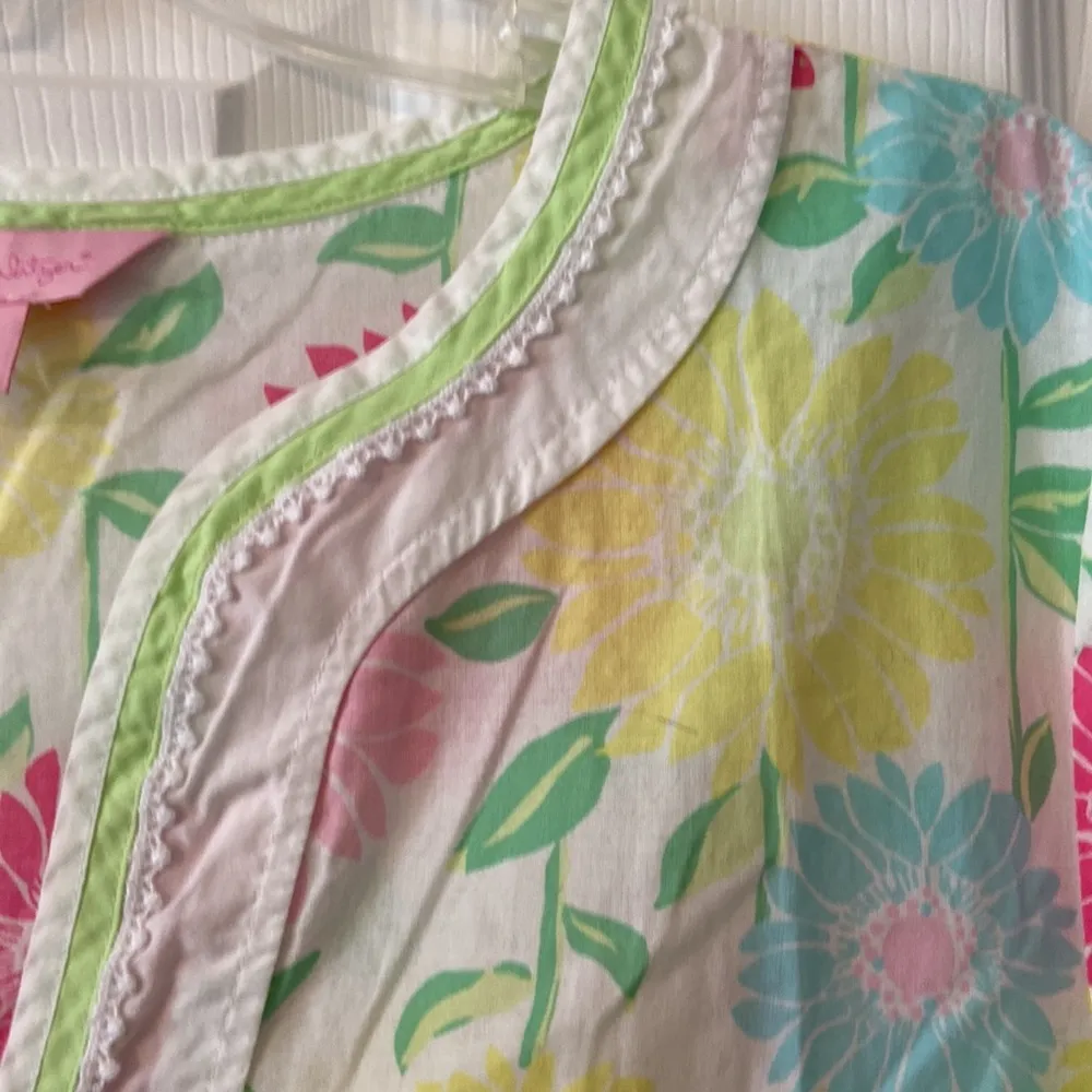 Lilly Pulitzer Dress size M excellent condition length 34”bust 36” - Image 4