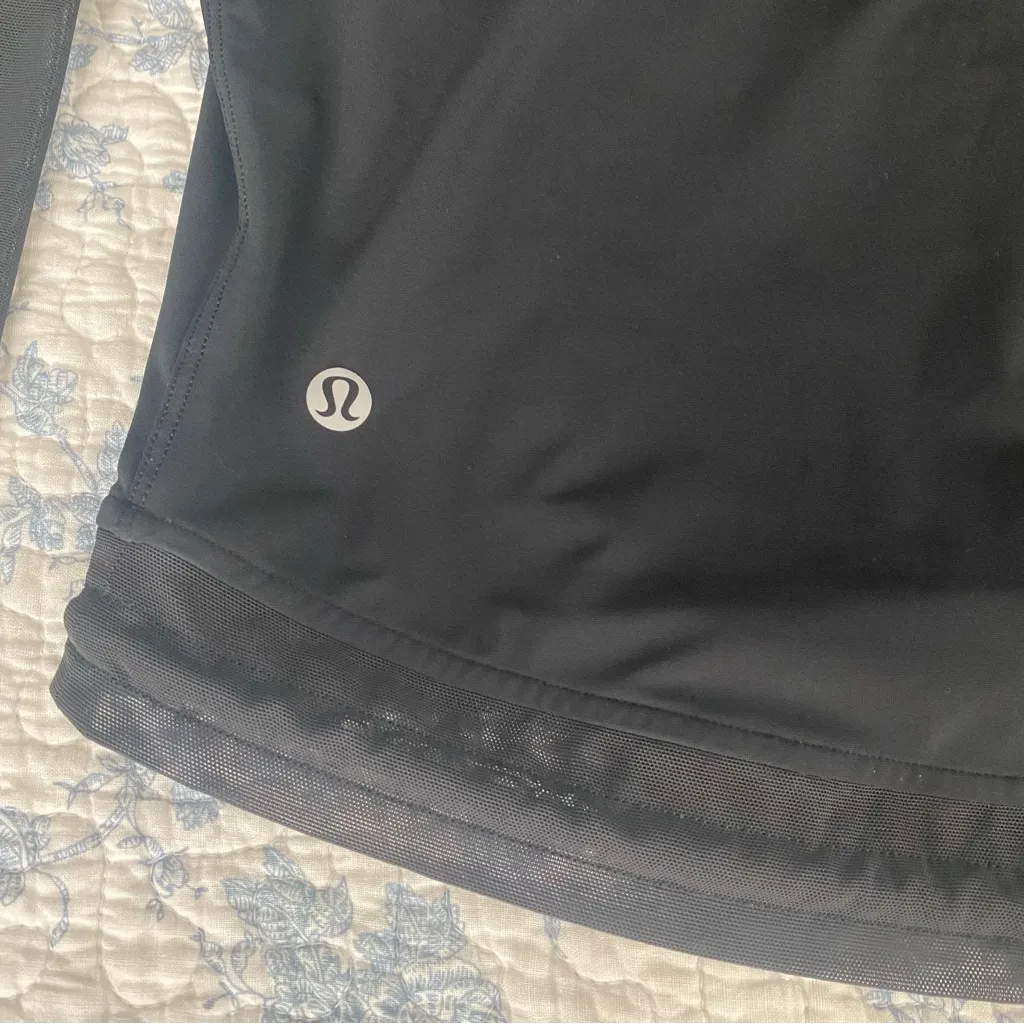 Lululemon Reach for the Run Black Long Sleeve Mesh Cropped Top Size 6 - Image 9