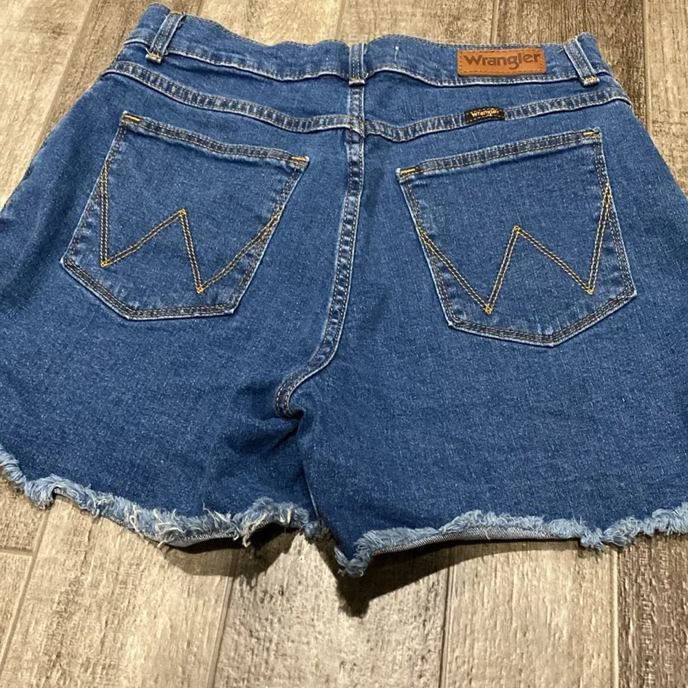 denim shorts - Image 4