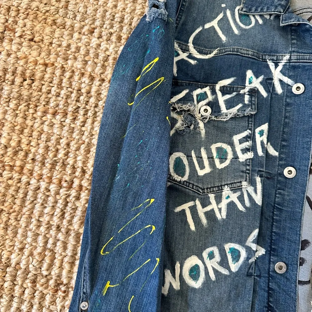 JUNK DE LUXE DISTRESSED DENIM JACKET HAND - Image 3