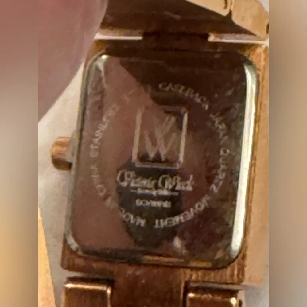 Victoria Wieck BCVW0113 Floating Crystal Rose Gold Tone Bracelet Watch - Image 8