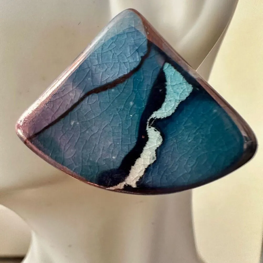 Blue Triangle design earrings - Image 9