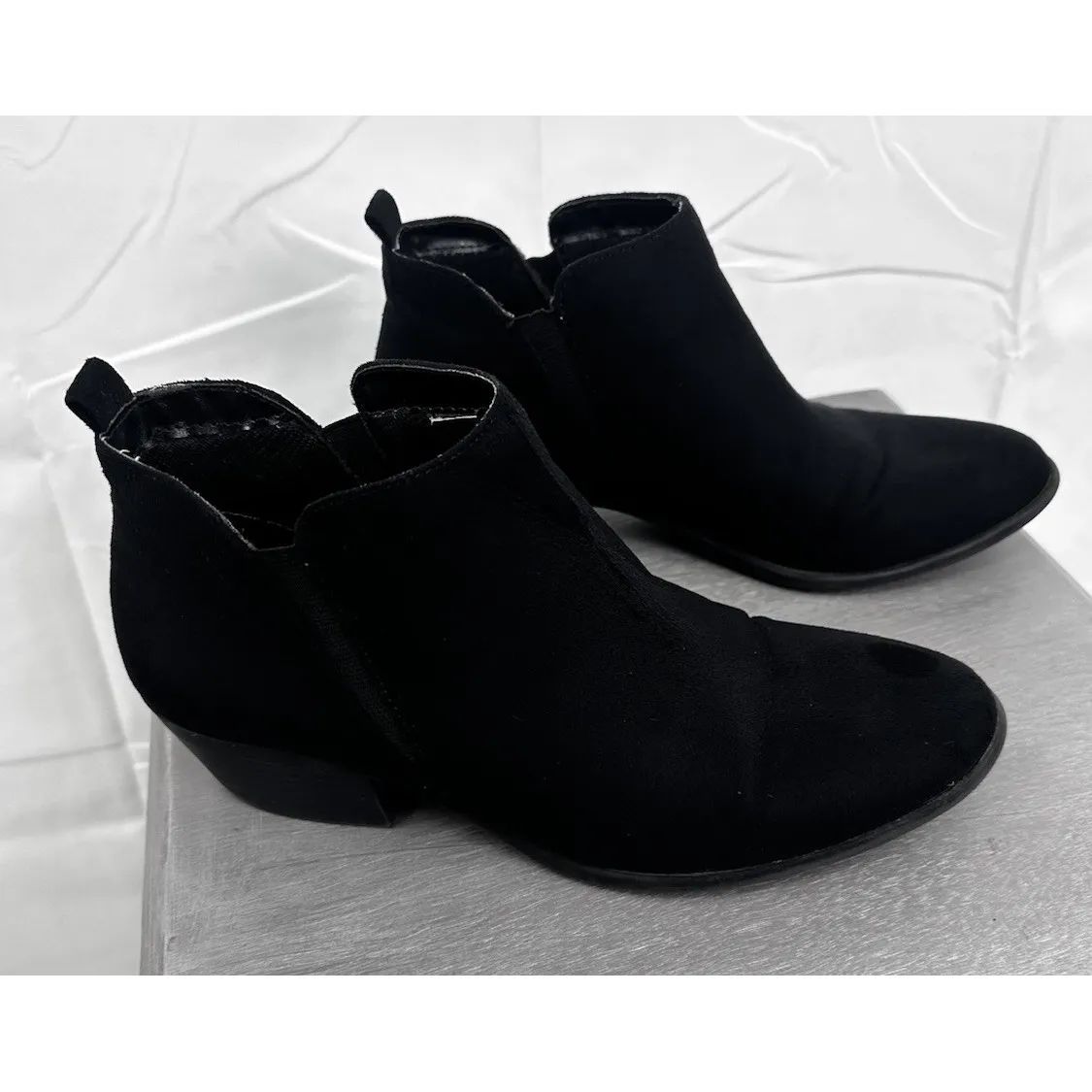 American Eagle‎ Chelsea Ankle Boot Women's Sz 8 Black Side Slit Slip-On - Image 11