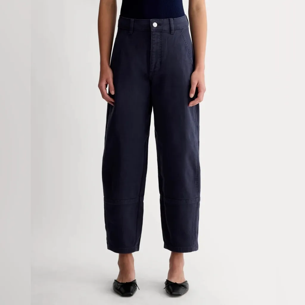 Everlane The Utility Barrel Pant in Navy, Size 00 - Image 2