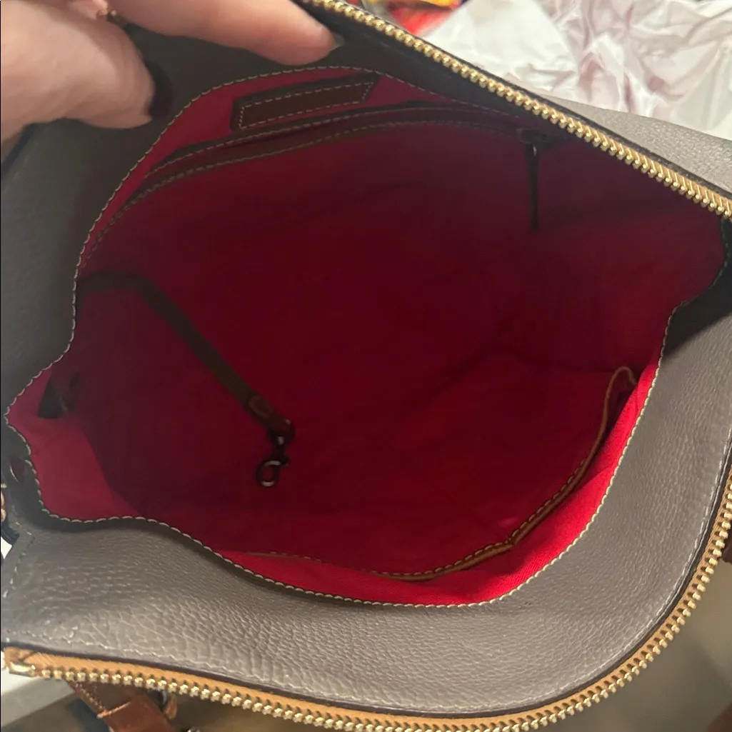 Dooney and Bourke large Dixon hobo/Crossbody - Image 8