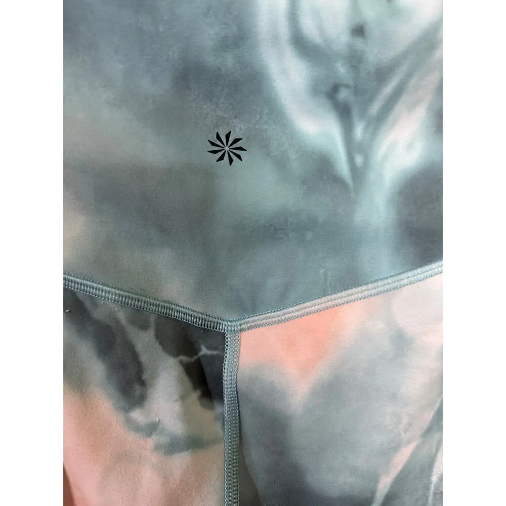 Athleta Women's Size Medium Elevation Printed 7/8 Print Cropped Leggings Blue - Image 6