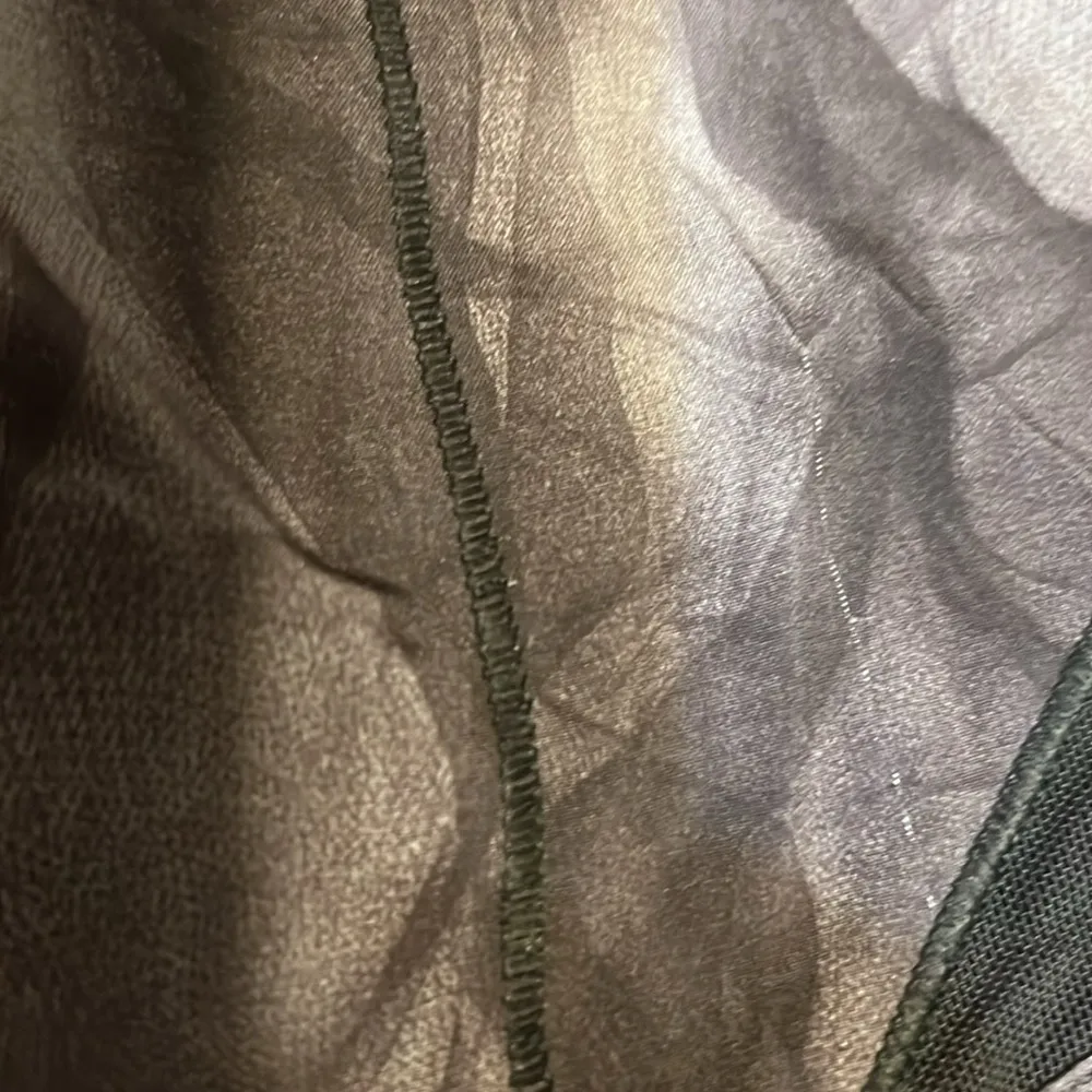 Lululemon shorts size 10 - Image 4