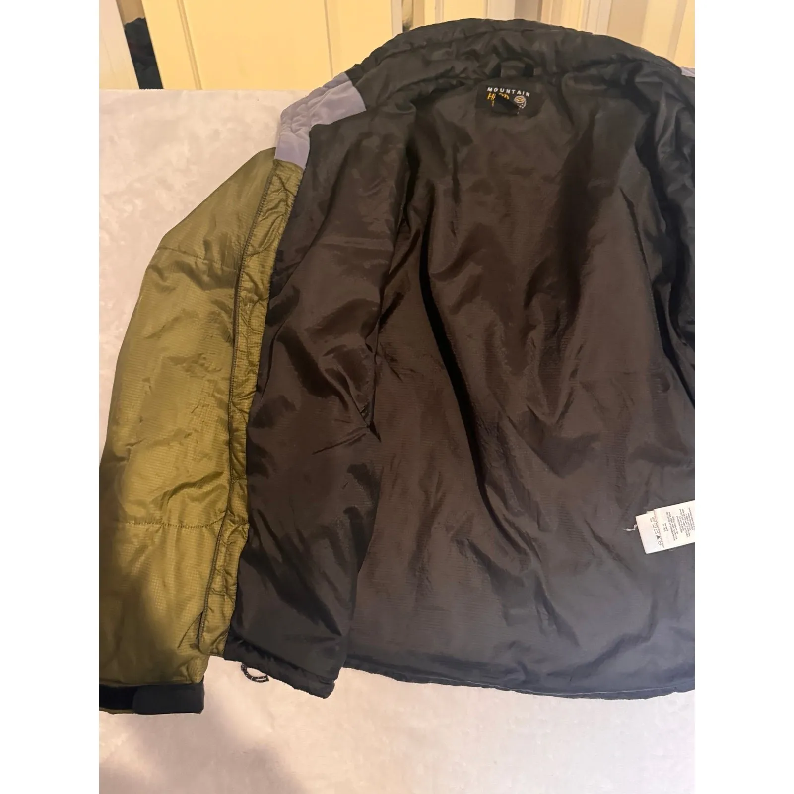 Mountain‎ Hardware puffer Women's Small - Image 5