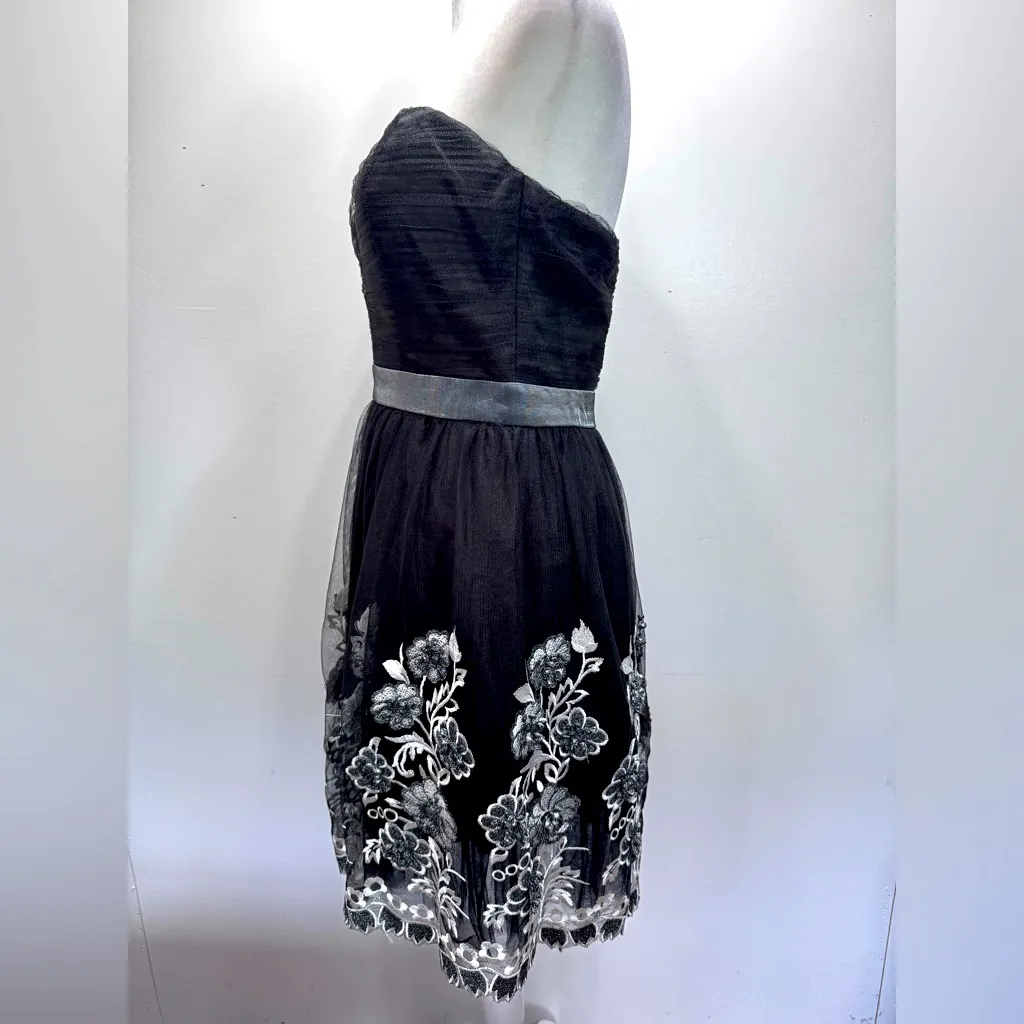 Black Mesh Overlay Silver Metallic Embroidered 3D Flowers Formal Party Dress - Image 4