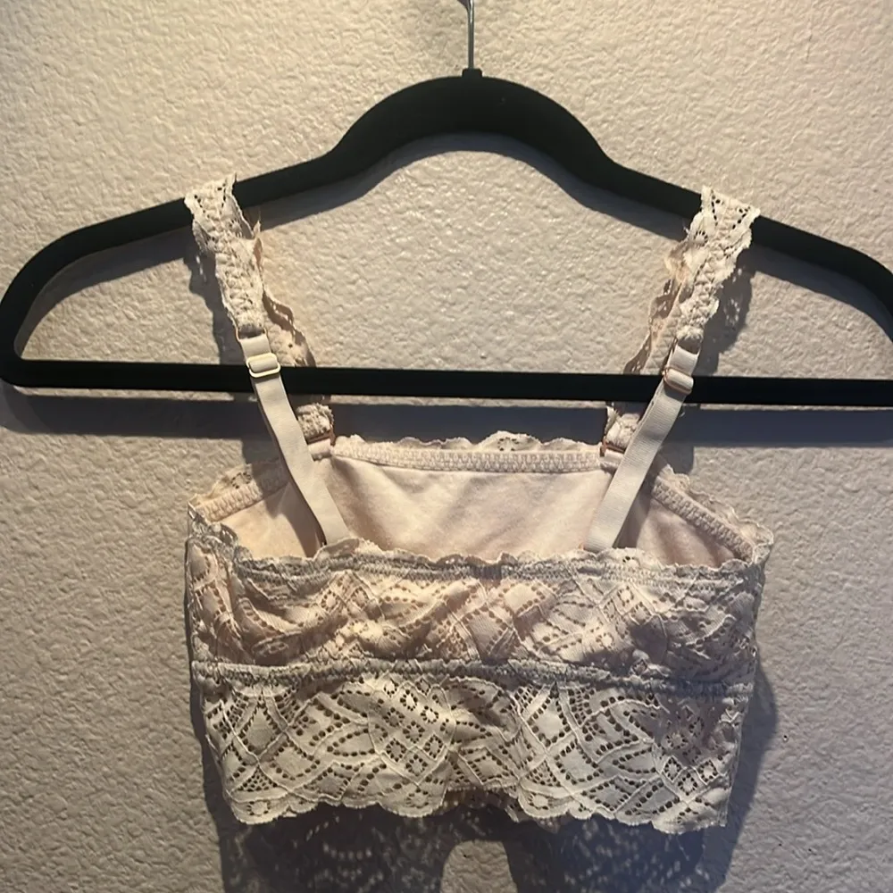 Aerie Women’s Cream Colored Bralette Top Lace Eyelet Size XS - Image 6
