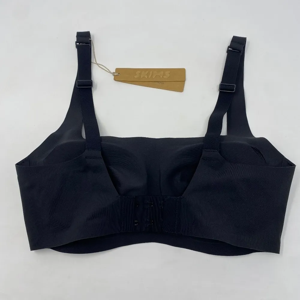 SKIMS Naked Scoop Bralette in Onyx Black size XS‎ - Image 4