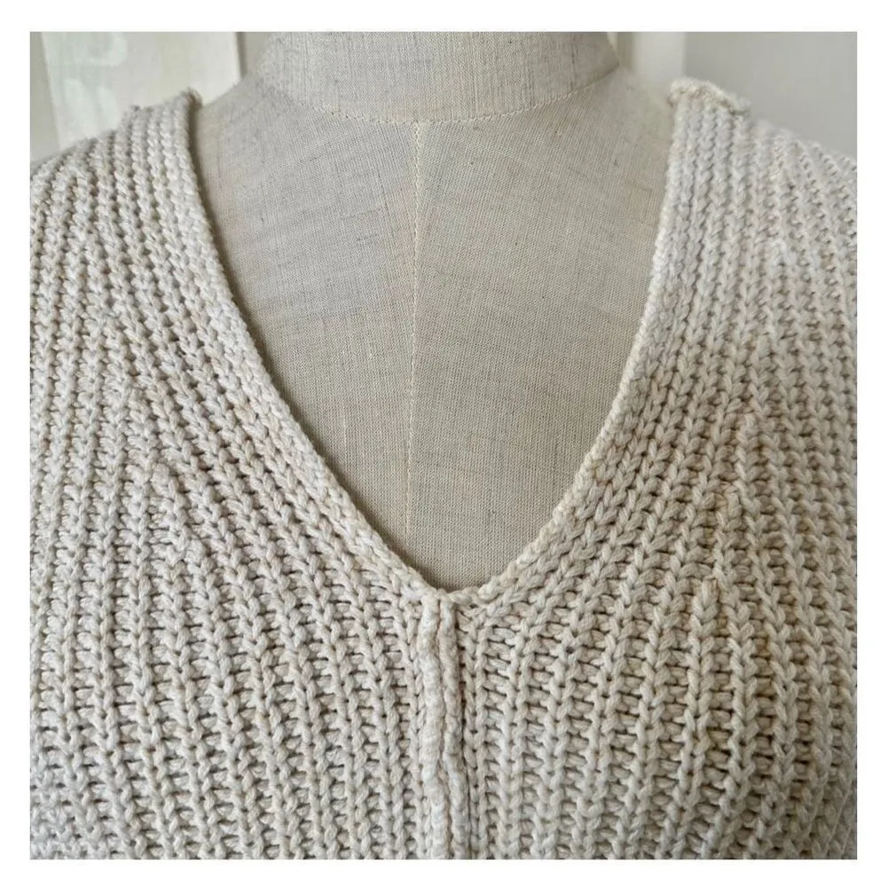 Free People cream V neck long sleeve oversized sweater - Image 9