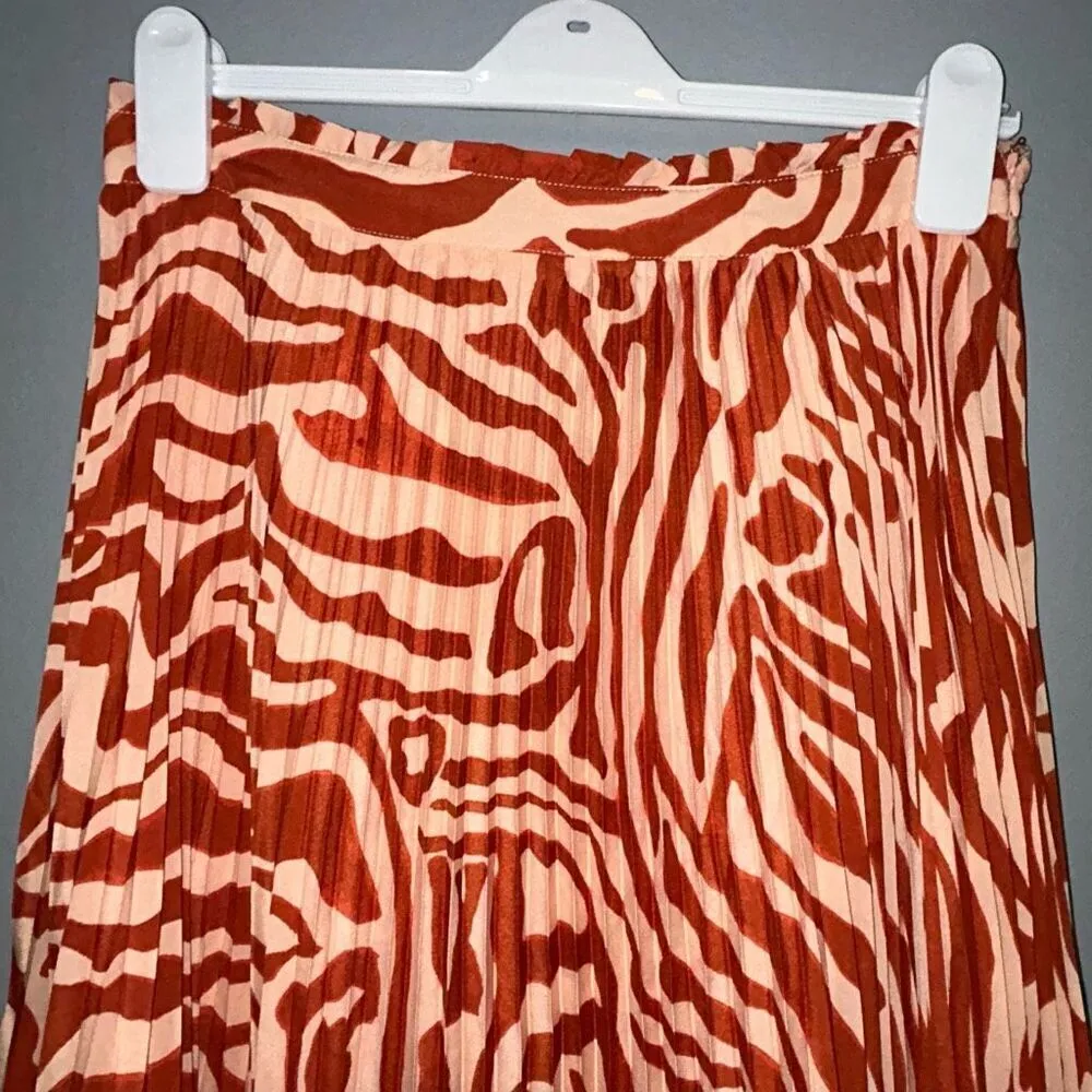 Maeve Anthropologie The Isobel silky Pleated skirt‎ size 8 NWT - Image 6