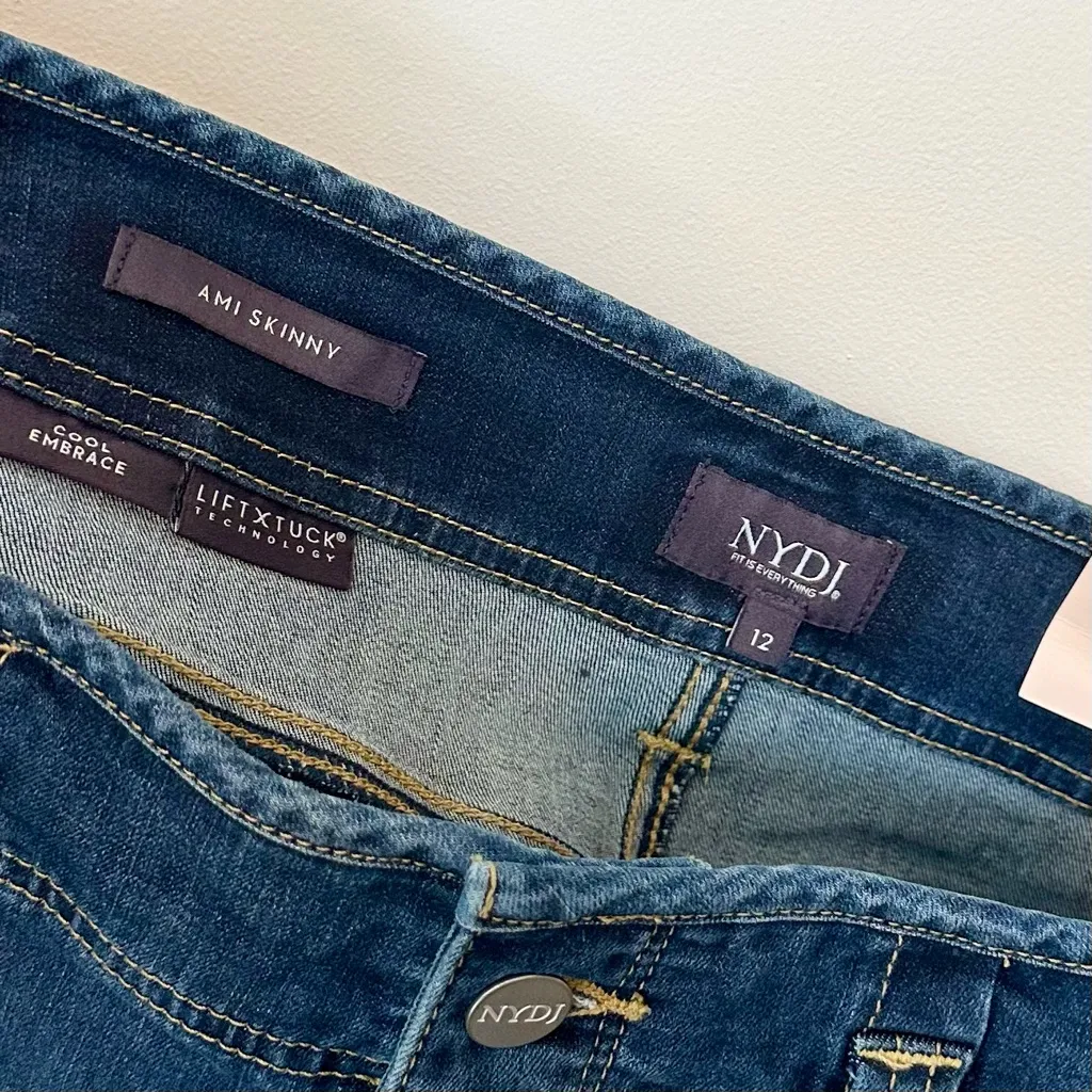 NWT NYDJ Ami Skinny Blue Jean Capris - Size: 12 - Image 2