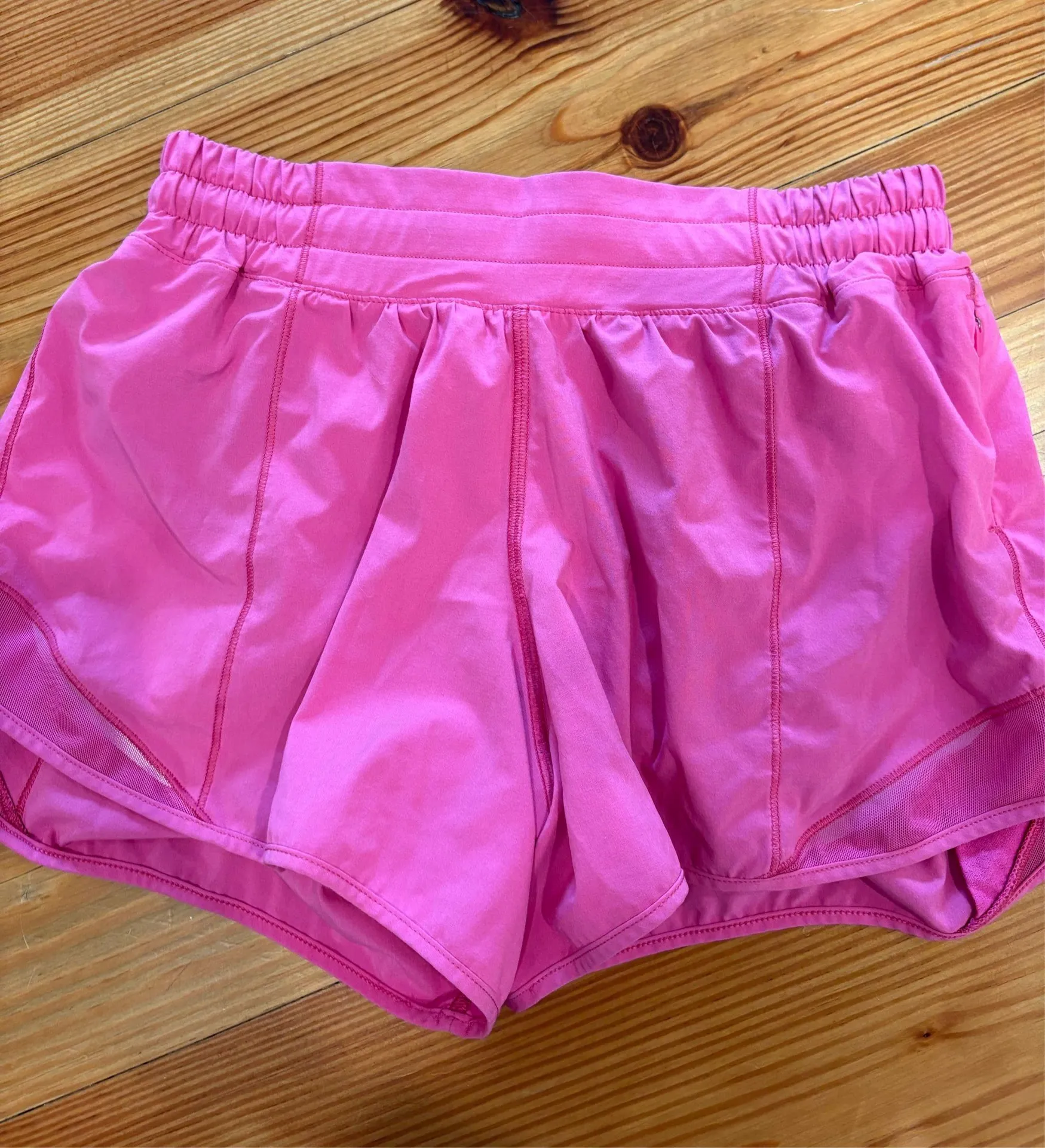 Hotty Lululemon Hot Shorts High-Rise - Image 2