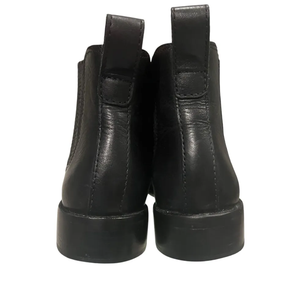 Madewell Ainsley Chelsea Leather Ankle Bootie in Black Style #18295 - Image 11