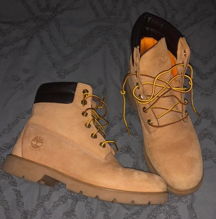 Timberland Boots 8.5 - Image 3
