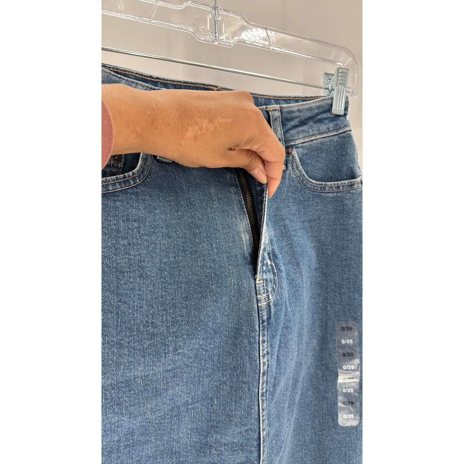 GAP denim pencil skirt versatile casual date night office street wear size 0 - Image 6